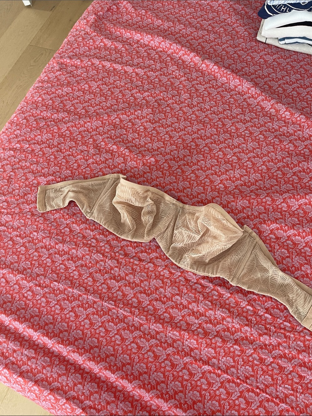 Paramour Beige Leaf-Texture Strapless Bandeau